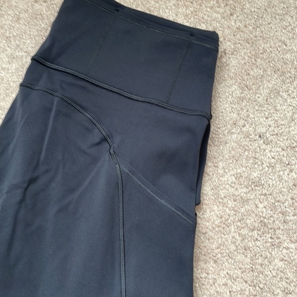 Lululemon/Peloton Black Fast and Free High Rise Tight 25" - Picture 5 of 7